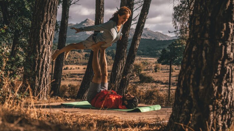 Yogamåtte: Dit Uundværlige Træningsudstyr til Yoga og Fitness